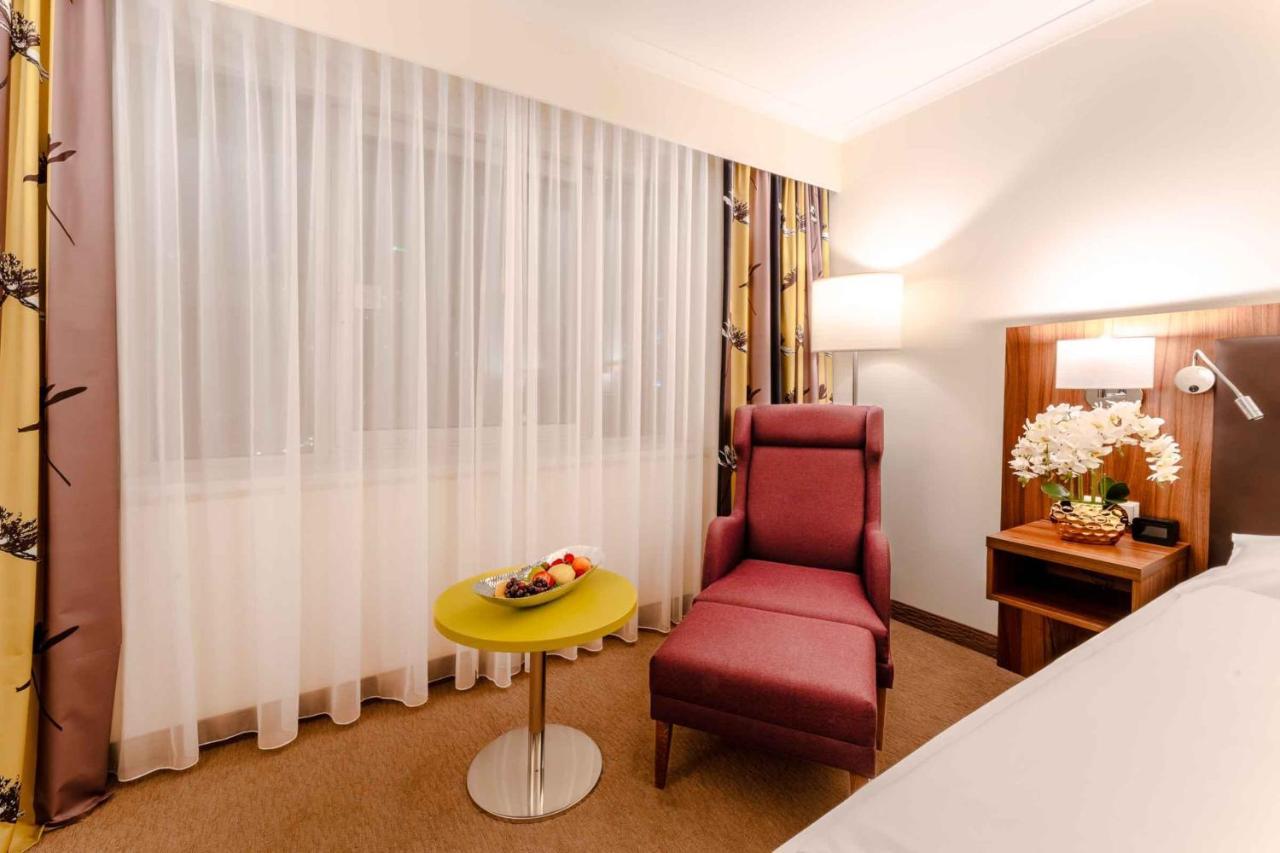 Plaza Premium Wien Экстерьер фото